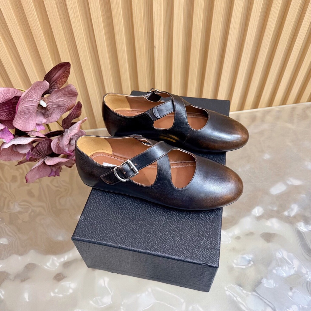 Alaia Black Leather Mary Jane Flats With Buckle Strap